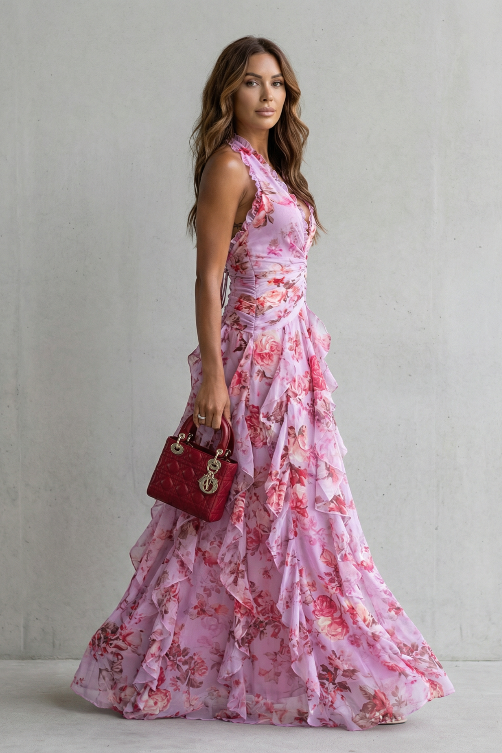 Belladina | Romántica Cascada de Rosas - Vestido Largo con Escote Halter