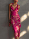 Mathilde | Vestido ajustado fucsia con estampado floral, drapeado lateral y abertura