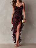 Edith | Vestido corto drapeado negro y rojo con flores y bajo con volantes