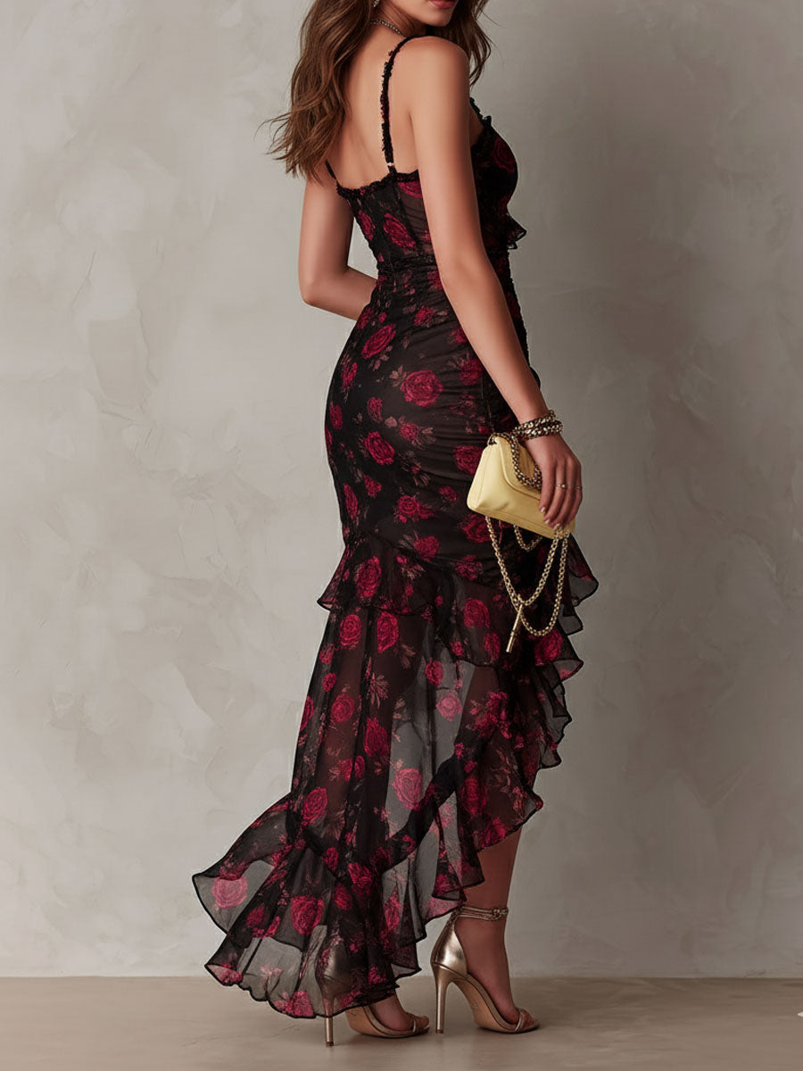 Edith | Vestido corto drapeado negro y rojo con flores y bajo con volantes